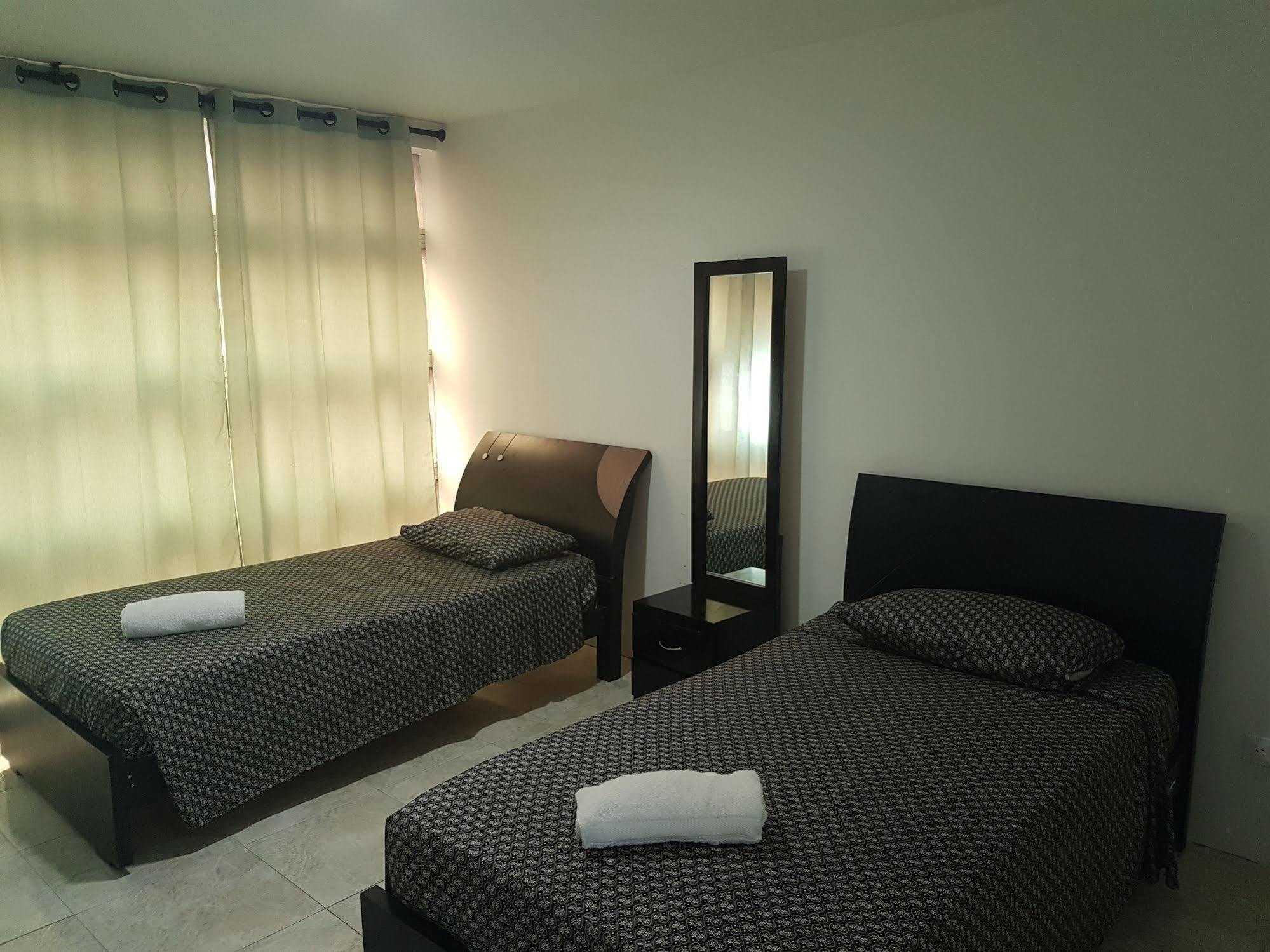 Hostal Central Beach Сан-Андрес Экстерьер фото