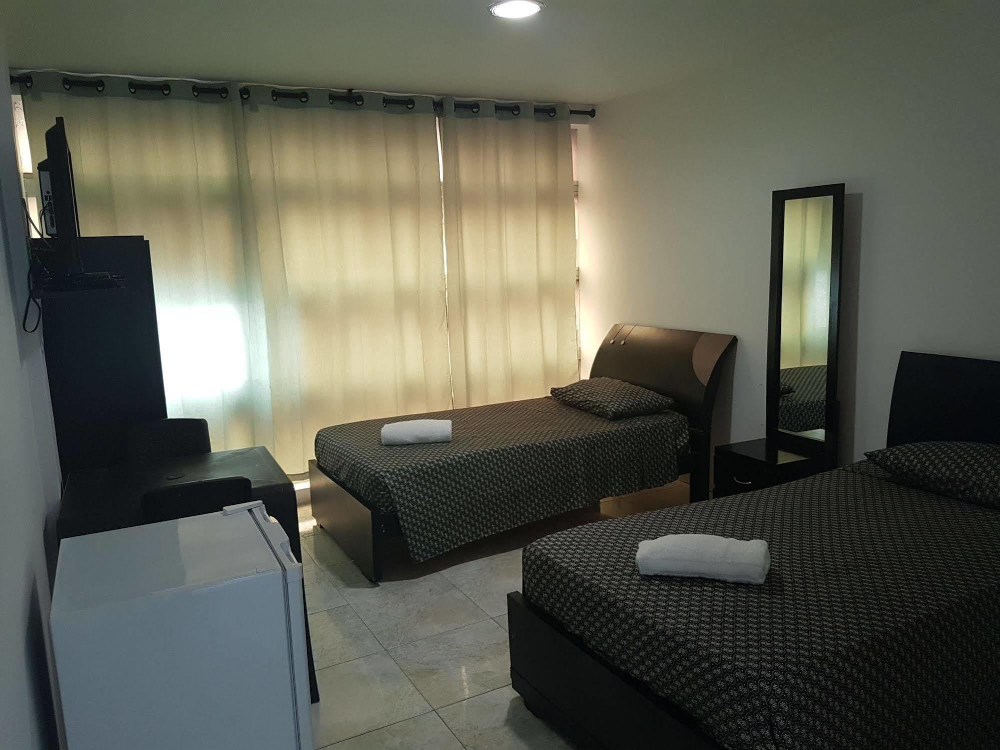 Hostal Central Beach Сан-Андрес Экстерьер фото