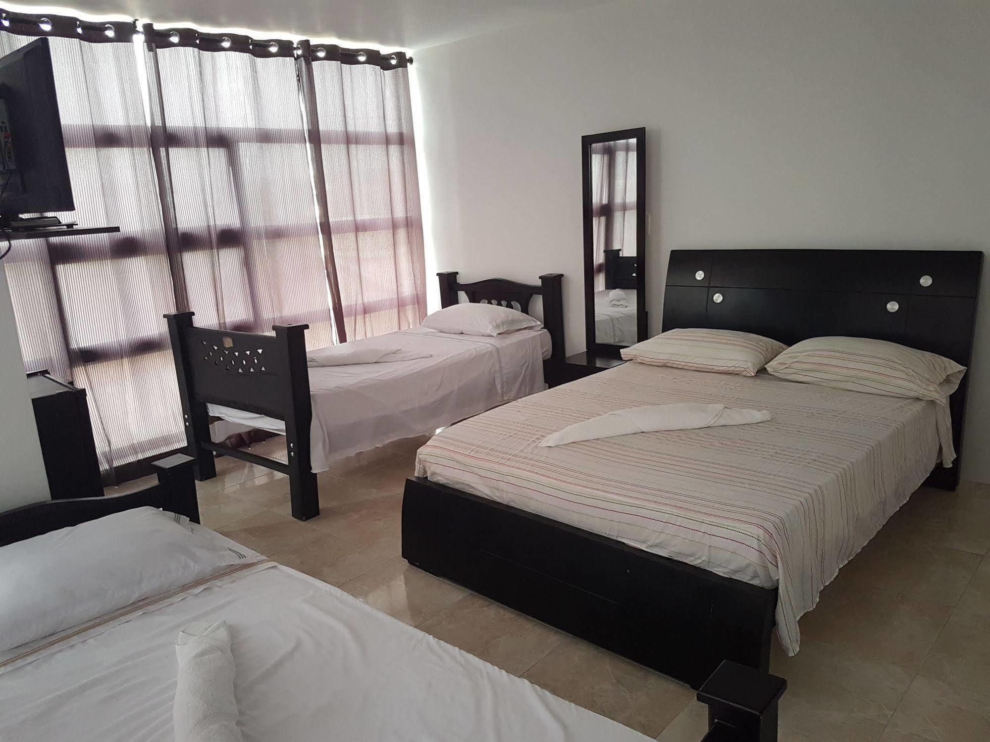 Hostal Central Beach Сан-Андрес Экстерьер фото