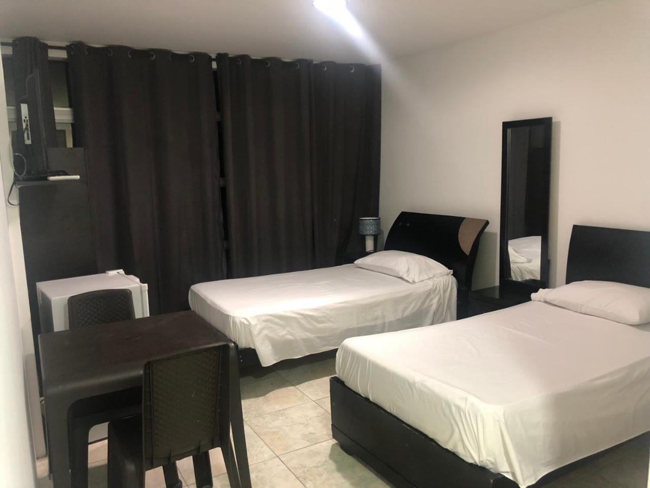Hostal Central Beach Сан-Андрес Экстерьер фото